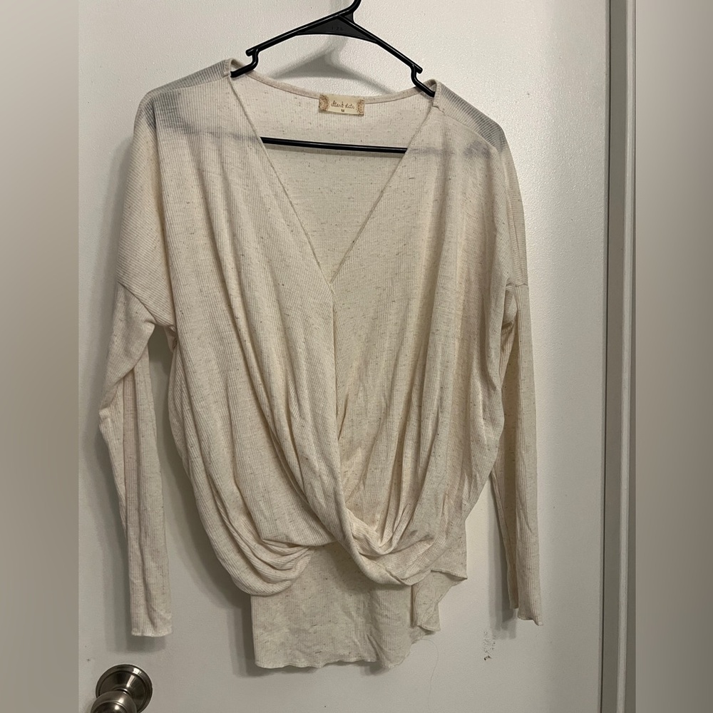 🌸4/$25 Altar’d State Cream Long Sleeves